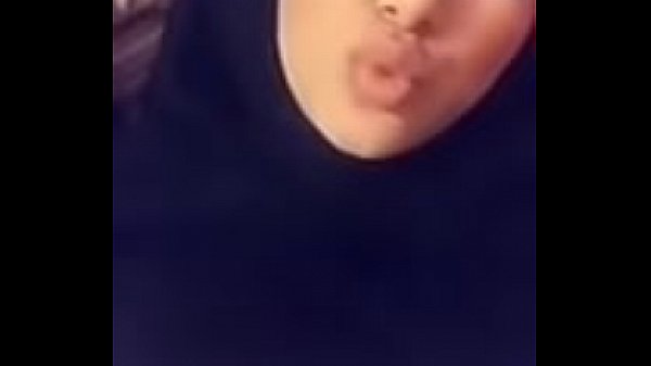 muslim hijabi girl with big boobs takes sexy selfie video