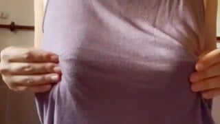 da li volis kad se ovako igram sa sisama do you like it when i play with my tits like this 3