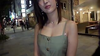 fascinated by the healthy brown superb body and knocked out in one shot at first glance a cool beauty celebrity wife who seems to be a tun is disturbed convulsions climax sex without