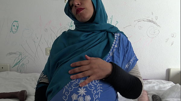 hot algerian arab cuckold wife living in france 3
